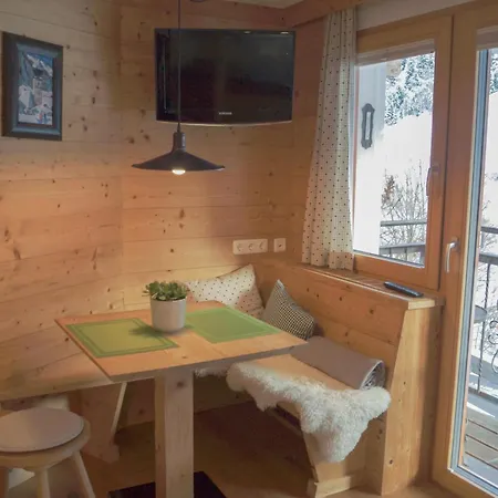 Apartpension Schollberg 장크트안톤암아를베르크