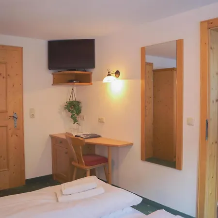 Apartpension Schollberg 게스트하우스 *